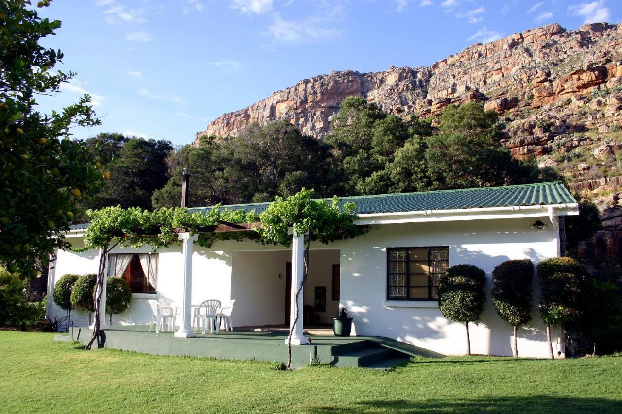 Kunje Guesthouse Op-die-Berg Luaran gambar